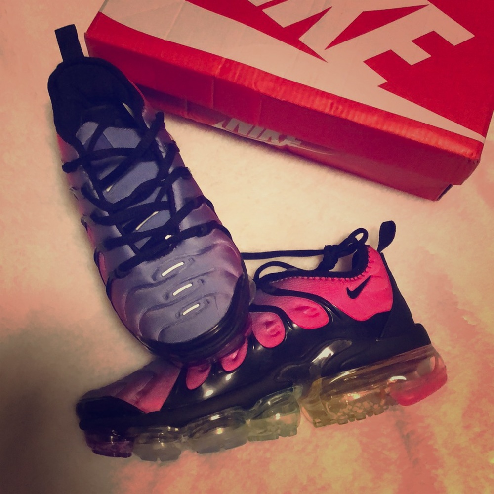 BRAND NEW Nike Air Max